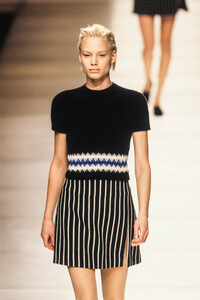 vrolyk f96emporioAr-36.jpg