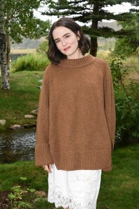 zoey-deutch-2025-telluride-film-festival-in-telluride-2.jpg