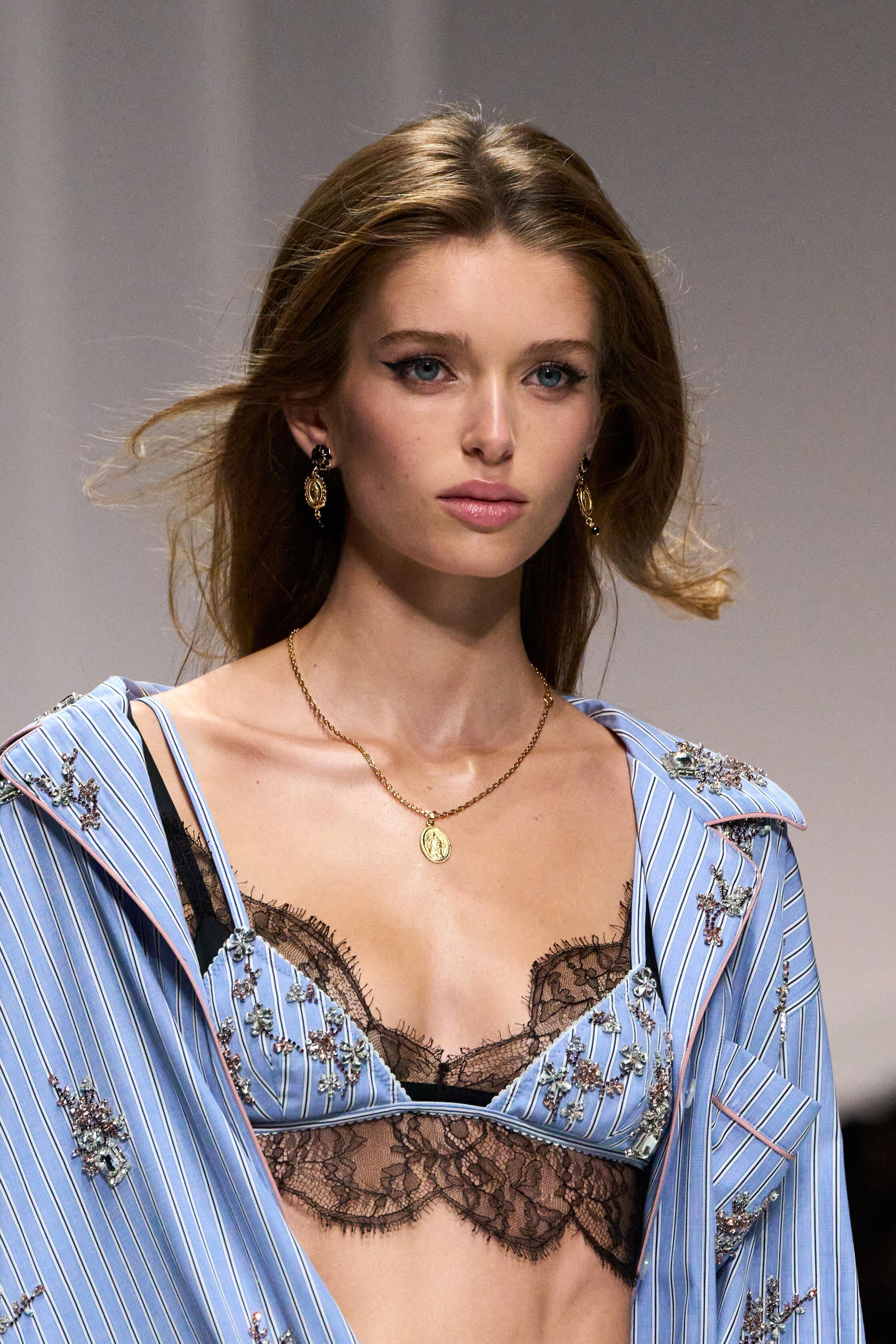 00001-dolce-and-gabbana-spring-2026-ready-to-wear-details-credit-gorunway.jpg