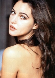 1996 Monica Bellucci Boss 01.jpg