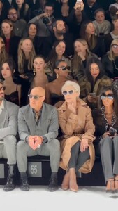 [2025.09.27] britishvogue_DPG6OdljNDb.jpg