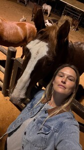 [2025.09.29] barrefaeli_3732827170583149156.jpg