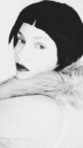 [2025.09.29] stellamaxwell_3732429877509921023.jpg