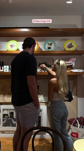 [2025.09.30] livvydunne_3733294704583714565.jpg