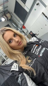 [2025.10.03] lindsaymariebrewer_3735384654846257180.jpg