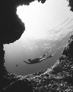 [2025.10.03] megbatphoto_558067204_18507298939068085_2095290857316307046_n.jpg