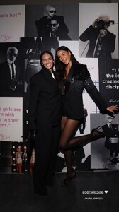 [2025.10.03] sofiaresing-yuliagermann_3734740809846428700.jpg