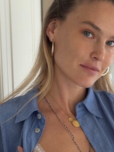 [2025.10.04] barrefaeli_559720574_18534435304041153_692452602659684542_n.jpg