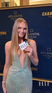 [2025.10.04] elle_arabia_DPZmO5Ej.jpg