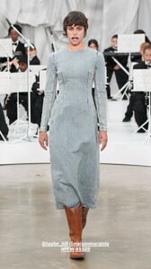 [2025.10.04] imgmodels_3736007590317781291.jpg