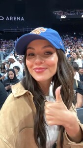 [2025.10.04] victoriajustice-nbaarabic_DPZUBbWgfq7.jpg