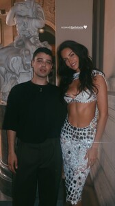 [2025.10.06] sofiaresing_3737351260207614786.jpg