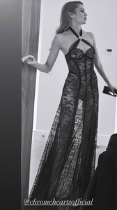 [2025.10.06] stellamaxwell_3737651103803177208.jpg