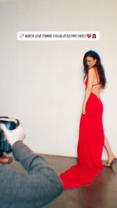 [2025.10.06] victoriajustice_3737932522173035727.jpg