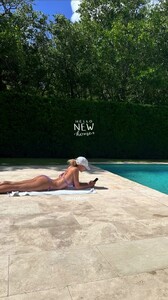 [2025.10.07] livvydunne-kat_dunne_.jpg