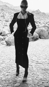 [2025.10.11] helsastudio_3741354435990970514.jpg