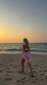 [2025.10.14] terezatomasova_3743776160892064050.jpg