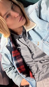 [2025.10.15] barrefaeli_3744236716333524611.jpg