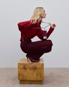 [2025.10.15] casetify_563899693_18568476724006674_7198459975116945915_n.jpg