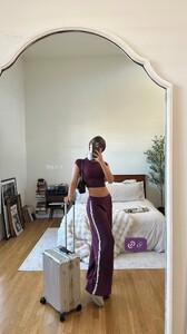 [2025.10.17] carmellarose_3744961098488628664.jpg