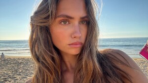 [2025.10.17] idazeile_3745853424022759373.jpg