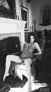 [2025.10.20] heylaurensummer_3748000053165384482.jpg