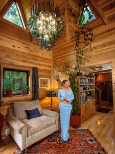 [2025.10.20] saraunderwood_567973791_18534737473051657_8042377540669855416_n.jpg