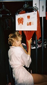 [2025.10.20] stellamaxwell_3747843323676779331.jpg