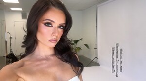 [2025.10.21] alexisbumgarner_3748394722189740832.jpg