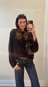 [2025.10.21] celinebethmann_3748431031398314063.jpg