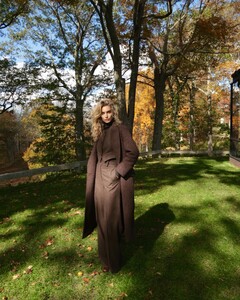 [2025.10.22] ally.m.mason_568146557_18532385524044602_8990938717260359909_n.jpg