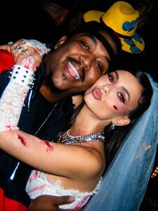 [2025.10.23] victoriajustice_569270243_18628388902006824_5848345265351149516_n.jpg