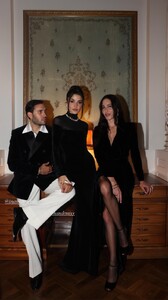 [2025.10.24] handemiyy-ecesukan_3750586244804380195.jpg