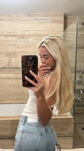 [2025.10.24] livvydunne_3750777965702658043.jpg