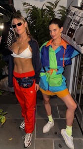 [2025.10.24] sarasampaio-sophiejulia_3751006240395841860.jpg