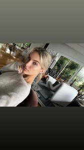 [2025.10.25] ally.m.mason_3751558203084629945.jpg