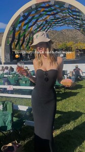 [2025.10.25] elizabethcturner_3751559482632554597.jpg