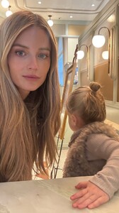 [2025.10.25] katelove_3751270052360995164.jpg