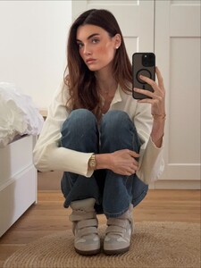 [2025.10.26] celinebethmann_572535573_18366342331158308_1070692486073900945_n.jpg