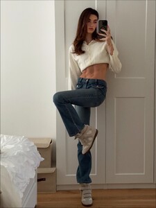 [2025.10.26] celinebethmann_572799226_18366342322158308_1998159684195672688_n.jpg