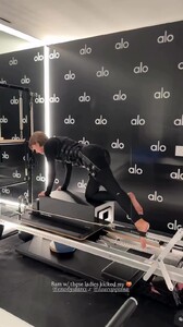 [2025.10.27] carmellarose_3752735818130240358.jpg