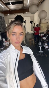 [2025.10.27] elizabethcturner_3753106086095145077.jpg