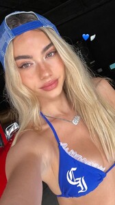 [2025.10.27] ellaayalon_3752521000098698036.jpg