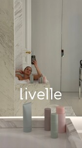 [2025.10.28] livelle_3753508144887402233.jpg