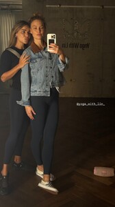 [2025.10.10] barrefaeli_3740227887736325061.jpg