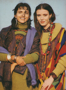 24-ELLEGR-Nov-1988-m.Cristina, Briggite, Maggie-ph.TakisDiamantopoulos.jpg