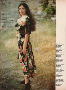 31-MARIECLAIREGR-Jun-1990-m.Unk-ph.HarrisChristopoulos.jpg
