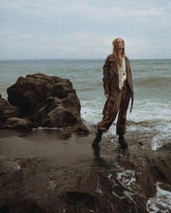 350 photog'sIG 100 posted 20230526 by Tatyana Kudryashova.jpg