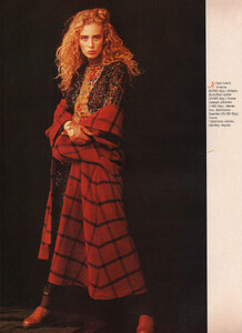 65-MARIECLAIREGR-Nov-1990-m.Unk-ph.KostasCoutayar.jpg