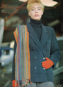 73-MARIECLAIREGR-Nov-1990-m.Unk-ph.Vangelis Tsagkaris.jpg